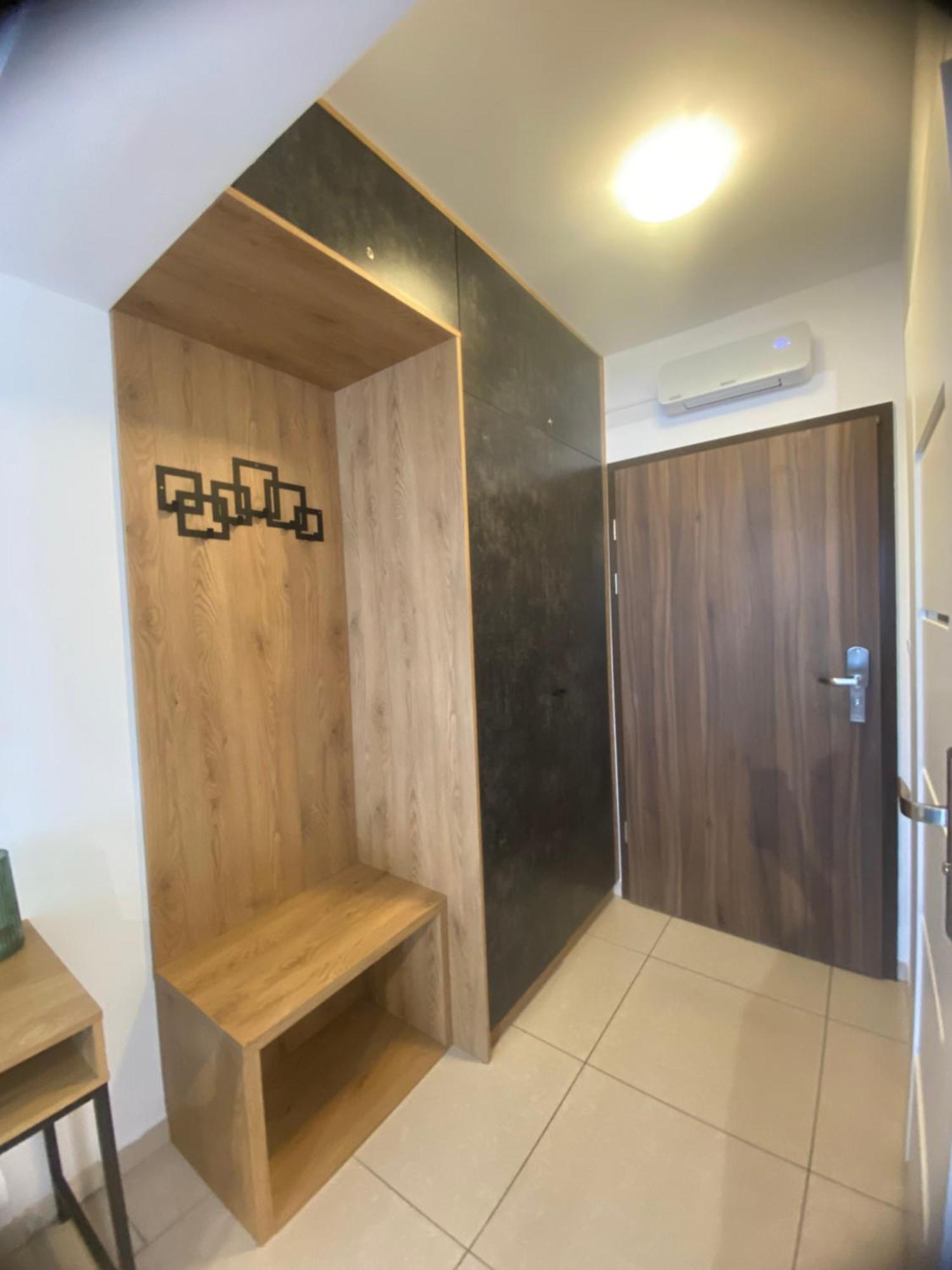 103 Planeta, 100 M Od Plazy Apartment